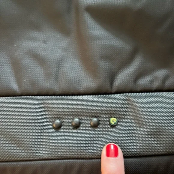 Tumi Black Laptop Bag for Men used - Picture 4 of 10